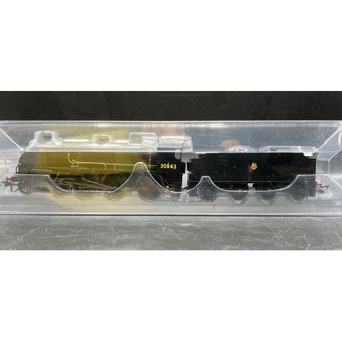 199 - Hornby R3328 BR (Early) 4-6-0 S15 Class #30843 (China) Tested Runner
(550g)
DCC Ready
Showing little... 