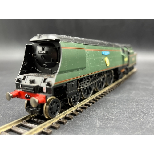 201 - Hornby R2458 BR 4-6-2 Battle of Britain class '222 Squadron' #34078 (China) Tested Runner
(550g)
DCC... 