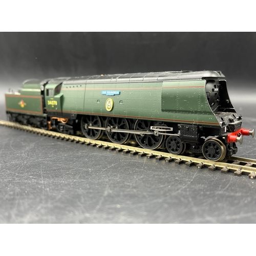 201 - Hornby R2458 BR 4-6-2 Battle of Britain class '222 Squadron' #34078 (China) Tested Runner
(550g)
DCC... 