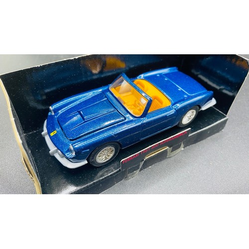 33 - 4 Classico Cars Boxed(4). Good/Very Good.
Ferrari 1961 156 F1
Ferrari 1969 365 GTS4
Ferrari 1961 400... 