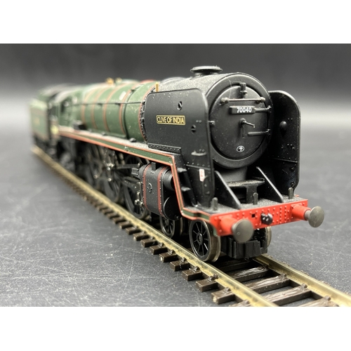 203 - Hornby R2180 BR 4-6-2 Britainia Class 7MT 'Clive of India' #70040 (China) Tested Runner
(550g)
’Supe... 