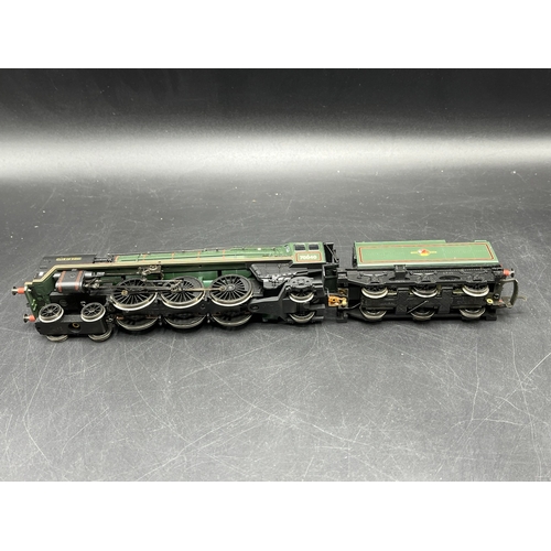 203 - Hornby R2180 BR 4-6-2 Britainia Class 7MT 'Clive of India' #70040 (China) Tested Runner
(550g)
’Supe... 