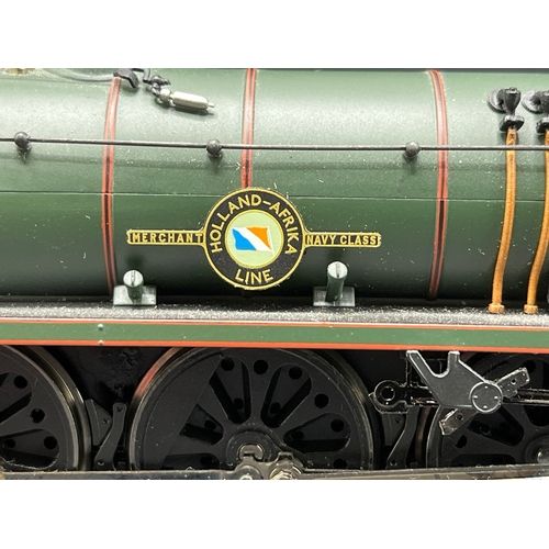 204 - Hornby R2170 BR 4-6-2 Merchant Navy Class 'Holland - Afrika Line' #35023 (China) Tested Runner
(550g... 