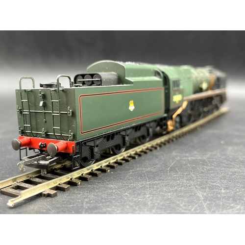 204 - Hornby R2170 BR 4-6-2 Merchant Navy Class 'Holland - Afrika Line' #35023 (China) Tested Runner
(550g... 