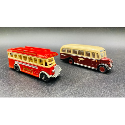 26 - 26 Die-Cast Vehicles Boxed and Unboxed
Boxed
AEC Regal British Railways 20503 Bus
AEC RF Bus London ... 