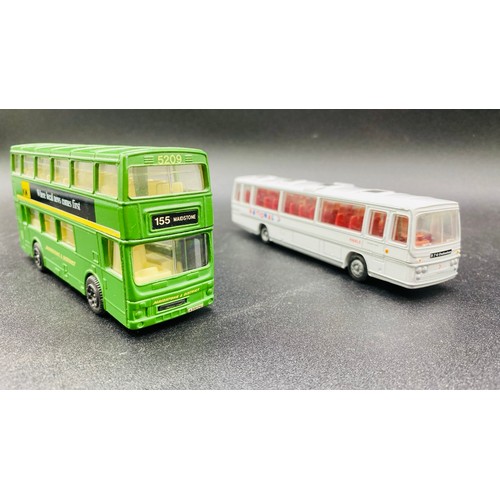 26 - 26 Die-Cast Vehicles Boxed and Unboxed
Boxed
AEC Regal British Railways 20503 Bus
AEC RF Bus London ... 