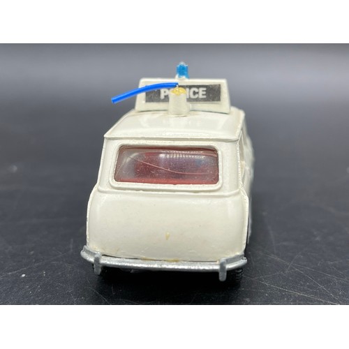 10 - Dinky Toys 250 Police Mini Cooper
(100g)
Red interior
Silver base & radiator grille
Glue fix to chas... 