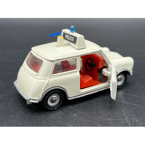 10 - Dinky Toys 250 Police Mini Cooper
(100g)
Red interior
Silver base & radiator grille
Glue fix to chas... 