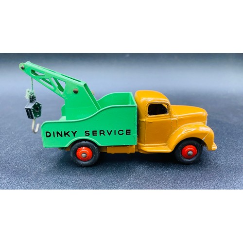 11 - Dinky Toys 25x Breakdown Lorry in original box.  Lorry in good condition, box showing its age. (Plea... 