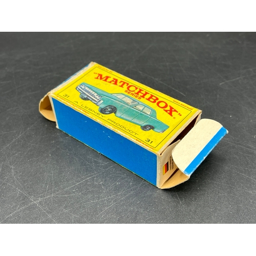 19 - Matchbox Superfast No. 31 Lincoln Continental Boxed
High arches, narrow wheels.
(100g)