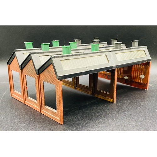 261 - Large Quantity of Scenic Model Railway Plastic Building & Accessories. Previously used in a layout, ... 