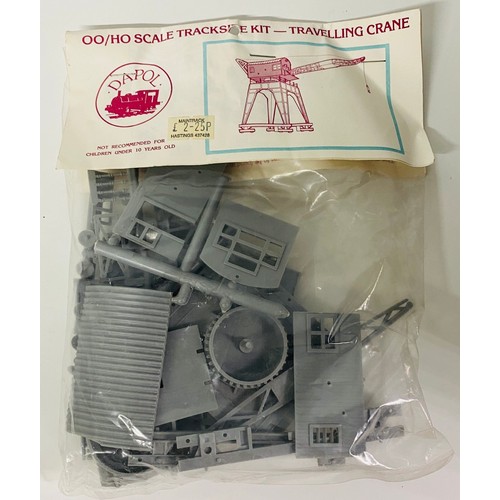 264 - 43 New in Pack HO/OO Model Scenery & Accessories (43) 2600g. Please see photographs for detail.
Incl... 