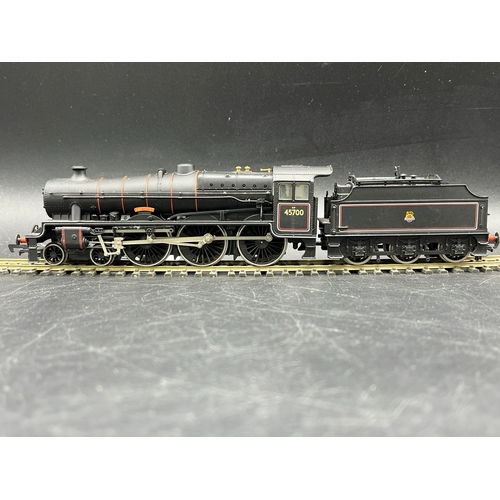 39 - Three Mainline Boxed Steam Locomotives Tested Runners
(1300g)
Mainline 937515 2P Class 4-4-0 Locomot... 