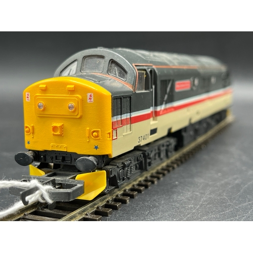 44 - Three Lima Boxed Diesel/Electric Locomotives Tested Runners
(1400g)
Lima 205256 Class 47 in Intercit... 