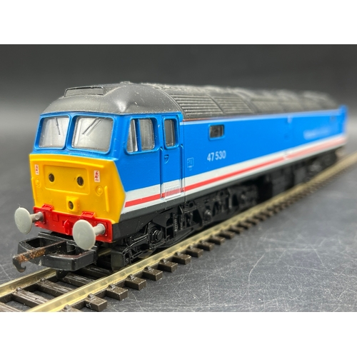 48 - Three Lima Boxed Diesel/Electric Locomotives Tested Runners
(1400g)
Lima 205220 Class 47 'Great East... 