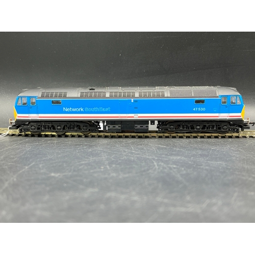 48 - Three Lima Boxed Diesel/Electric Locomotives Tested Runners
(1400g)
Lima 205220 Class 47 'Great East... 