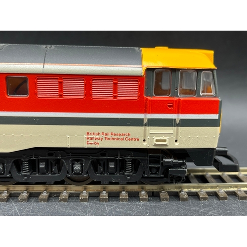 51 - Four Lima Boxed Diesel/Electric Locomotives Tested Runners
(2000g)
Lima L205229 Class 31 BR Research... 