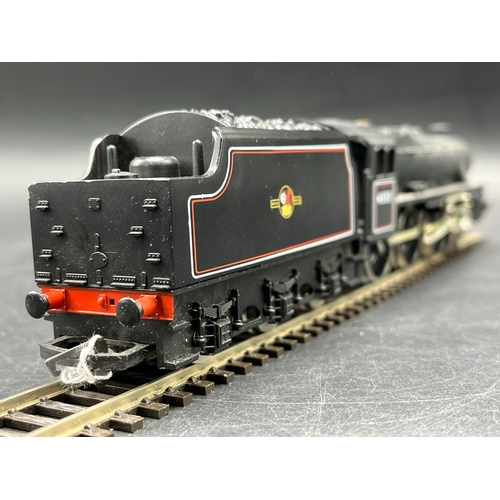 68 - Three OO gauge Steam Locomotives, Two Boxed All Tested Runners
(1500g)
Hornby R322 Class 8F 2-8-0 in... 