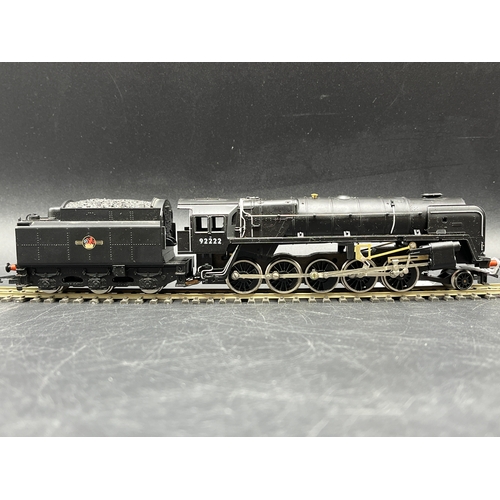 69 - Three Boxed Hornby Steam Locomotives Tested Runners
(1500g)
Hornby R143 Class 2800 2-8-0 in BR Black... 