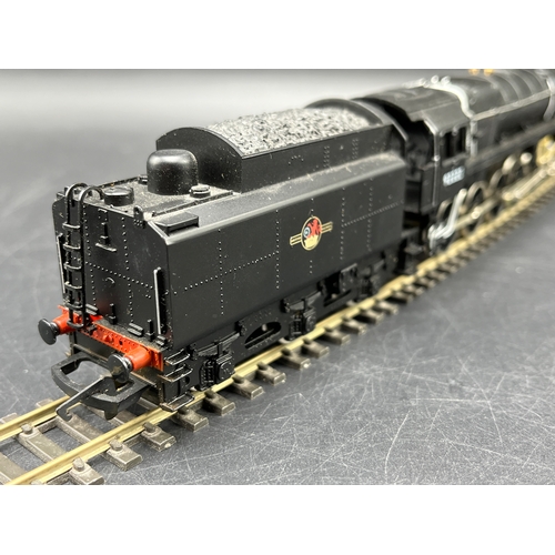 69 - Three Boxed Hornby Steam Locomotives Tested Runners
(1500g)
Hornby R143 Class 2800 2-8-0 in BR Black... 