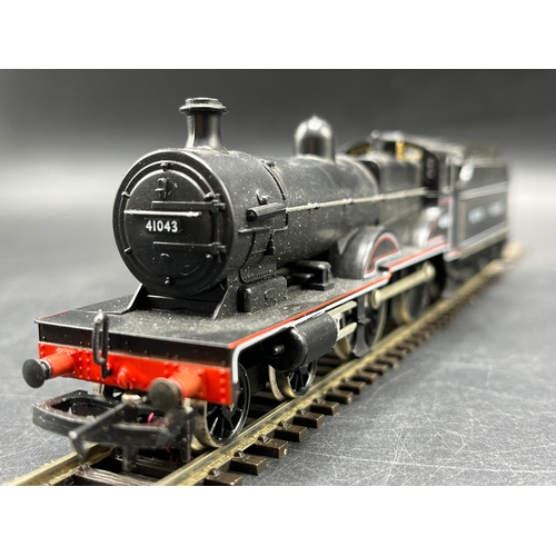 69 - Three Boxed Hornby Steam Locomotives Tested Runners
(1500g)
Hornby R143 Class 2800 2-8-0 in BR Black... 