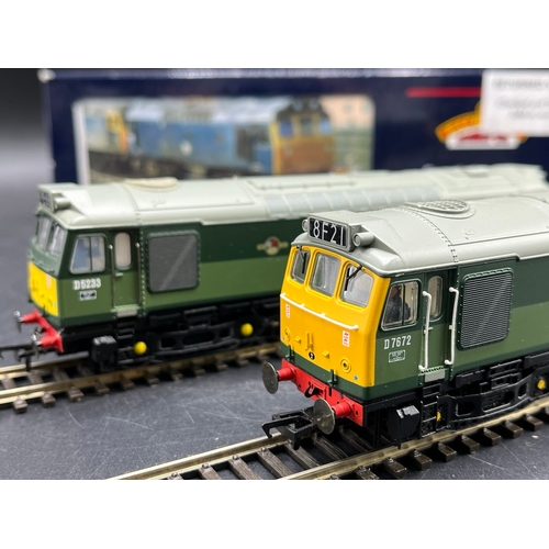 110 - Two Bachmann Class 25 Diesel Locomotives, Tested Runners
(1200g)
Bachmann Branchline 32-402 Class 25... 