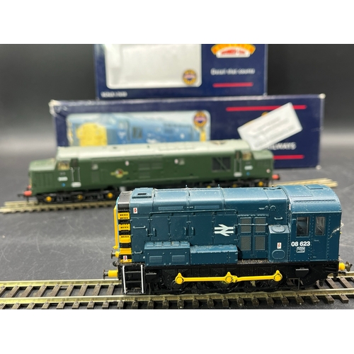 112 - Two Boxed Bachmann Diesel Locomotives, OO gauge, Tested Runners
(1000g)
Bachmann Branchline 32-102 C... 