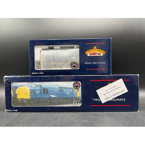 112 - Two Boxed Bachmann Diesel Locomotives, OO gauge, Tested Runners
(1000g)
Bachmann Branchline 32-102 C... 