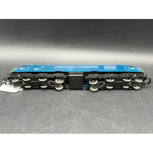 115 - Three OO Gauge Diesel/Electric Locomotives Un-boxed, Tested Runners
(1200g)
Bachmann Branchline 31-0... 