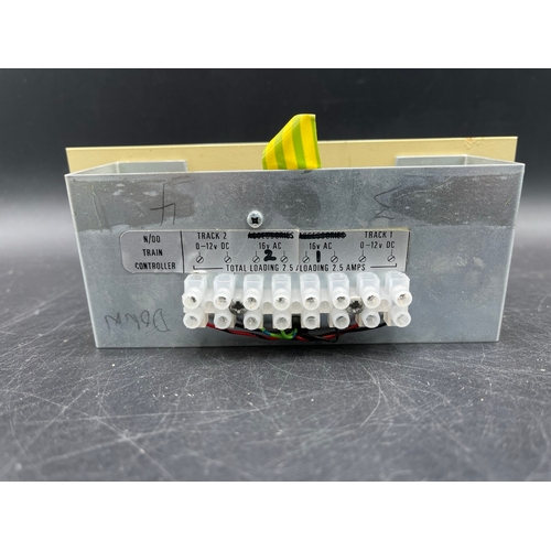 351 - Gaugemaster DS Double Power Controller with Brake Simulator and two Gaugemaster Twin Track mounted c... 