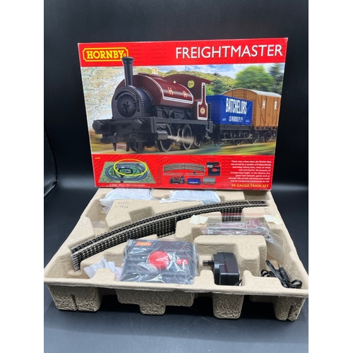 26 - Two Hornby OO Gauge Train Sets, both complete
(3000g)
R1249 Country Rambler, unopened in original sh... 