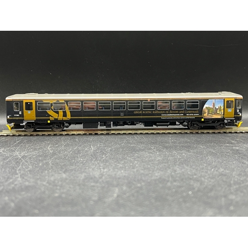 243 - Hornby R2866 Class 153 single car DMU in Wessex Trains livery, Tested Runner
(350g)
Bi-directional l... 