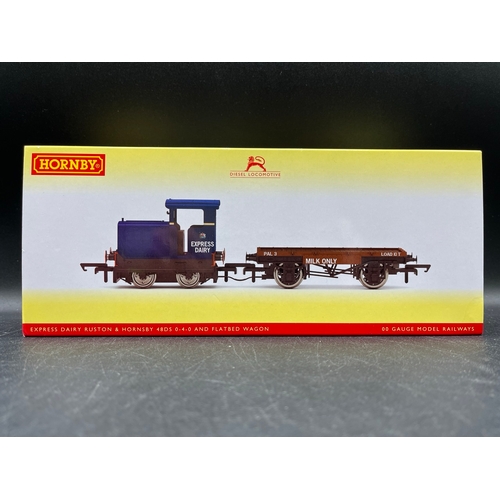 Hornby R3943 Ruston 48DS 235511 in Express Dairy Co. Ltd Livery (300g