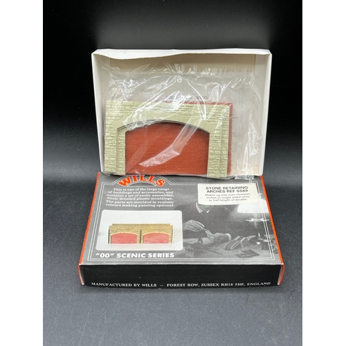 19 Wills 'OO' Scenic Series model kits, each sealed (1300g) See images