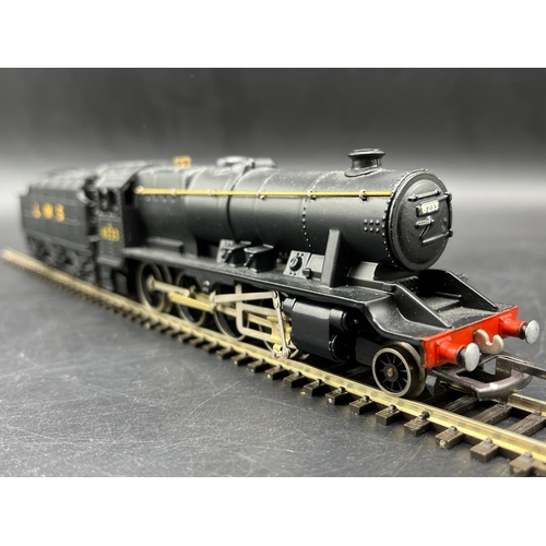 166 - A Wrenn Railways 8F Freight 2-8-0 Tender Locomotive (W2225A). LMS Black RN 8233. Tested Runner 
(750... 