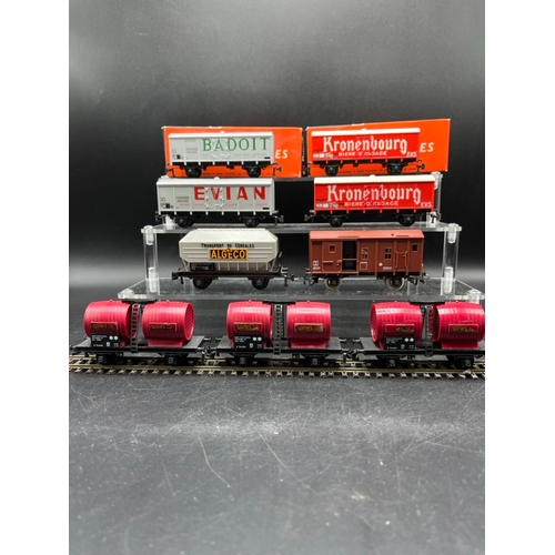 144 - 18 HO/OO Rolling stock from Joeuf/Playcraft, Rivarossi, Märklin
(1000g)
also Triang and Hornby Dublo... 