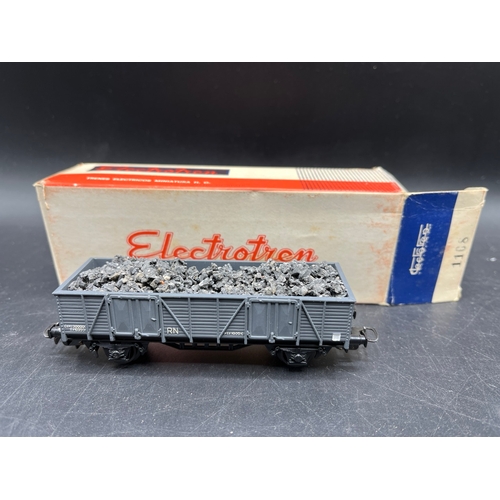 145 - 7 Electrotren Wagons, 5 boxed, plus Pocher flat bed wagon with barrel load and Rivarossi flat bed wi... 