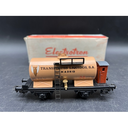 145 - 7 Electrotren Wagons, 5 boxed, plus Pocher flat bed wagon with barrel load and Rivarossi flat bed wi... 