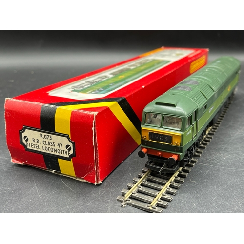 238 - Four OO Diesel/Electric locomotives, three tested Runners
(1500g)
Hornby R073 Class 47 D1670 'Mammot... 