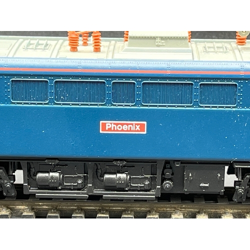 238 - Four OO Diesel/Electric locomotives, three tested Runners
(1500g)
Hornby R073 Class 47 D1670 'Mammot... 