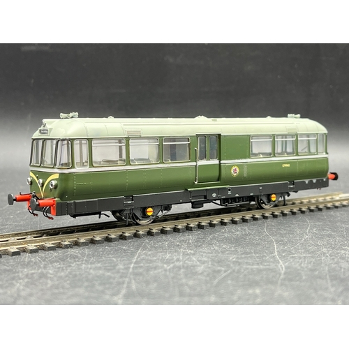 239 - Heljan 8701 Railbus W&M E79962 in dark green with speed whiskers, Tested Non-runner despite looking ... 