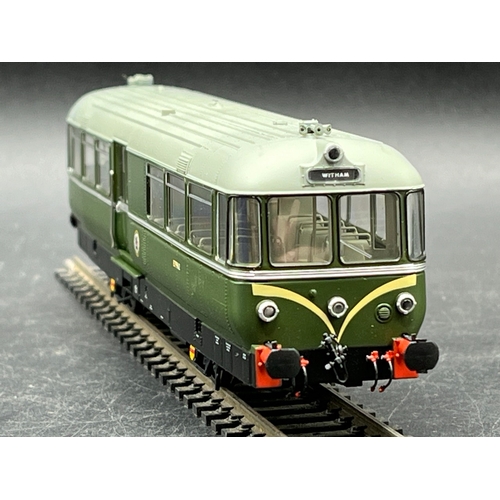 239 - Heljan 8701 Railbus W&M E79962 in dark green with speed whiskers, Tested Non-runner despite looking ... 