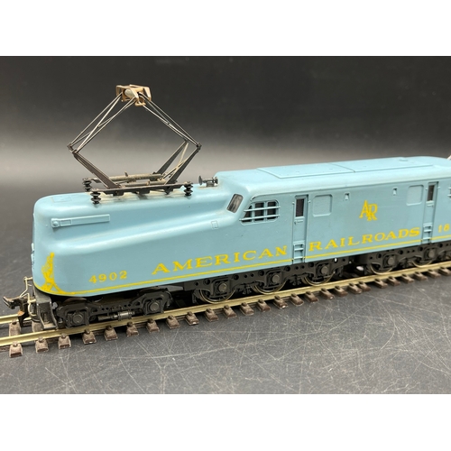 131 - HO Rivarossi AHM 5160nGG1 Electric Locomotive American Railroads, Tested Non-runner
(500g)
Tested as... 