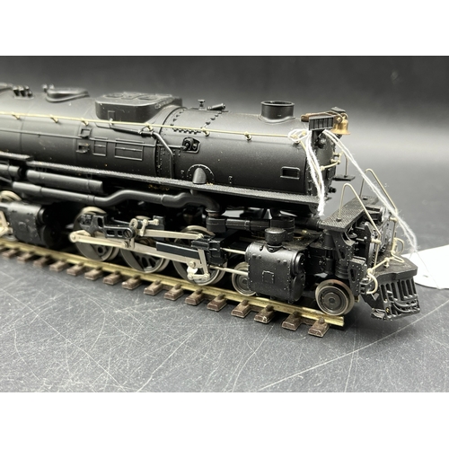 133 - HO gauge Rivarossi 1267 Clinchfield #672 4-6-6-4 Challenger Steam Locomotive - Tested Runner
(600g)
... 