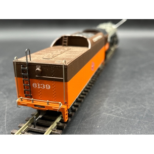 135 - Rivarossi 1214 Heavy Pacific 4-6-2 'The Milwaukee Road' in Orange & Silver - Tested Non-Runner
(500g... 