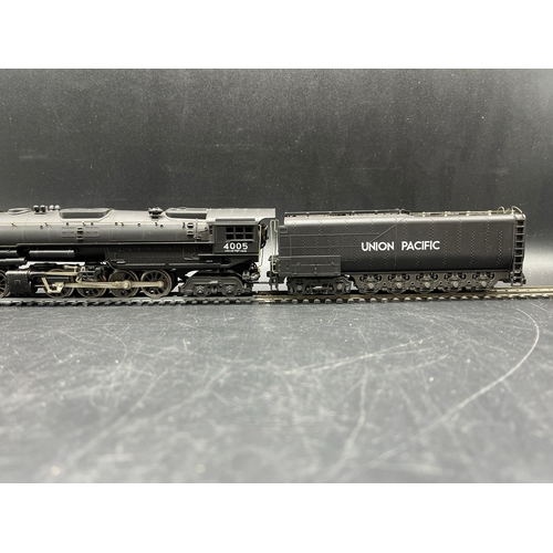 137 - Rivarossi 1254 Alco Big Boy 4-8-8-4 4005 of the Union Pacific Railroad, Tested Runner
(650g)
No box
... 