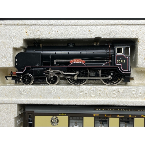 183 - Hornby R2079 