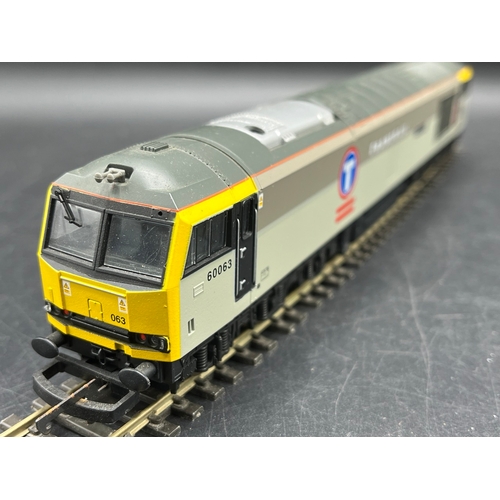 240 - Four Boxed OO Lima Diesel/Electric Locomotives, Two Tested Runners
(1800g)
Lima L204932 Class 37 379... 