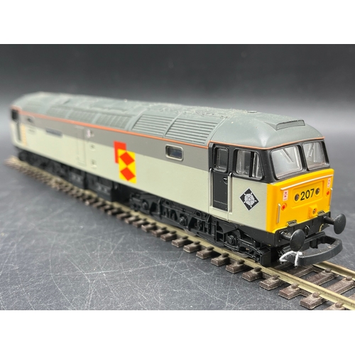 240 - Four Boxed OO Lima Diesel/Electric Locomotives, Two Tested Runners
(1800g)
Lima L204932 Class 37 379... 