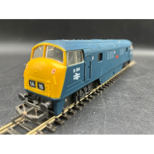 241 - Four OO Lima Diesel/Electric Locomotives, each Tested Runners
(1800g)
Lima L205126 Class 52 Western ... 